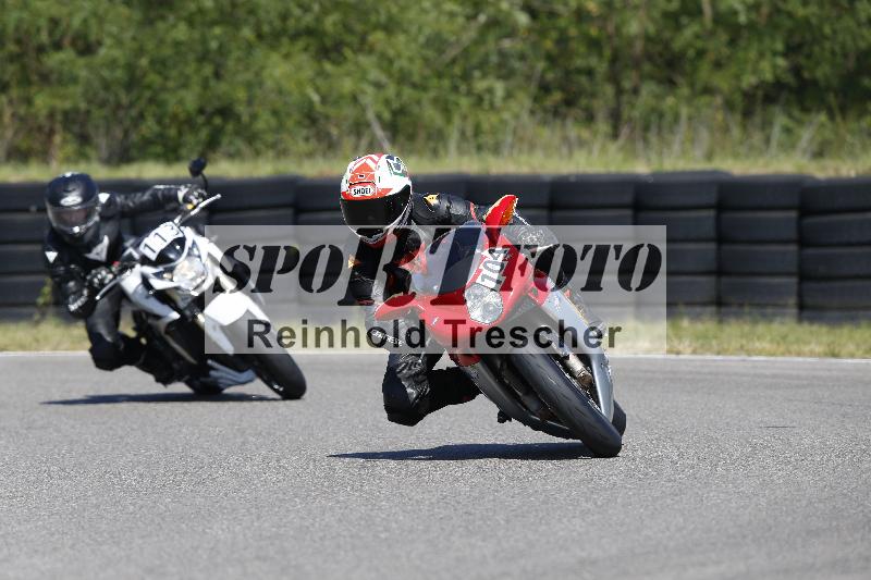 Archiv-2025/48 25.08.2025 Cornu Master School ADR/gruen-vert/113